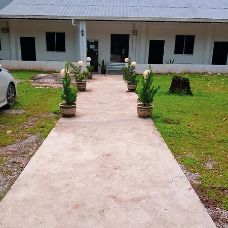 Sukau Tomanggong View Bed & Breakfast 外观 照片